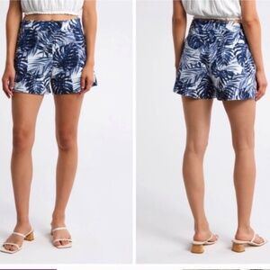 The perfect summer short! Spanx Tropical Palm Tummy shaping short! Size Medium